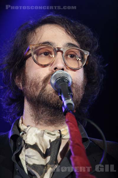 SEAN LENNON - 2006-11-12 - PARIS - La Boule Noire - 